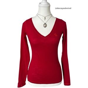 Y2K “Abercrombie & Fitch” Basic Red V-Neck Long Sleeve Top